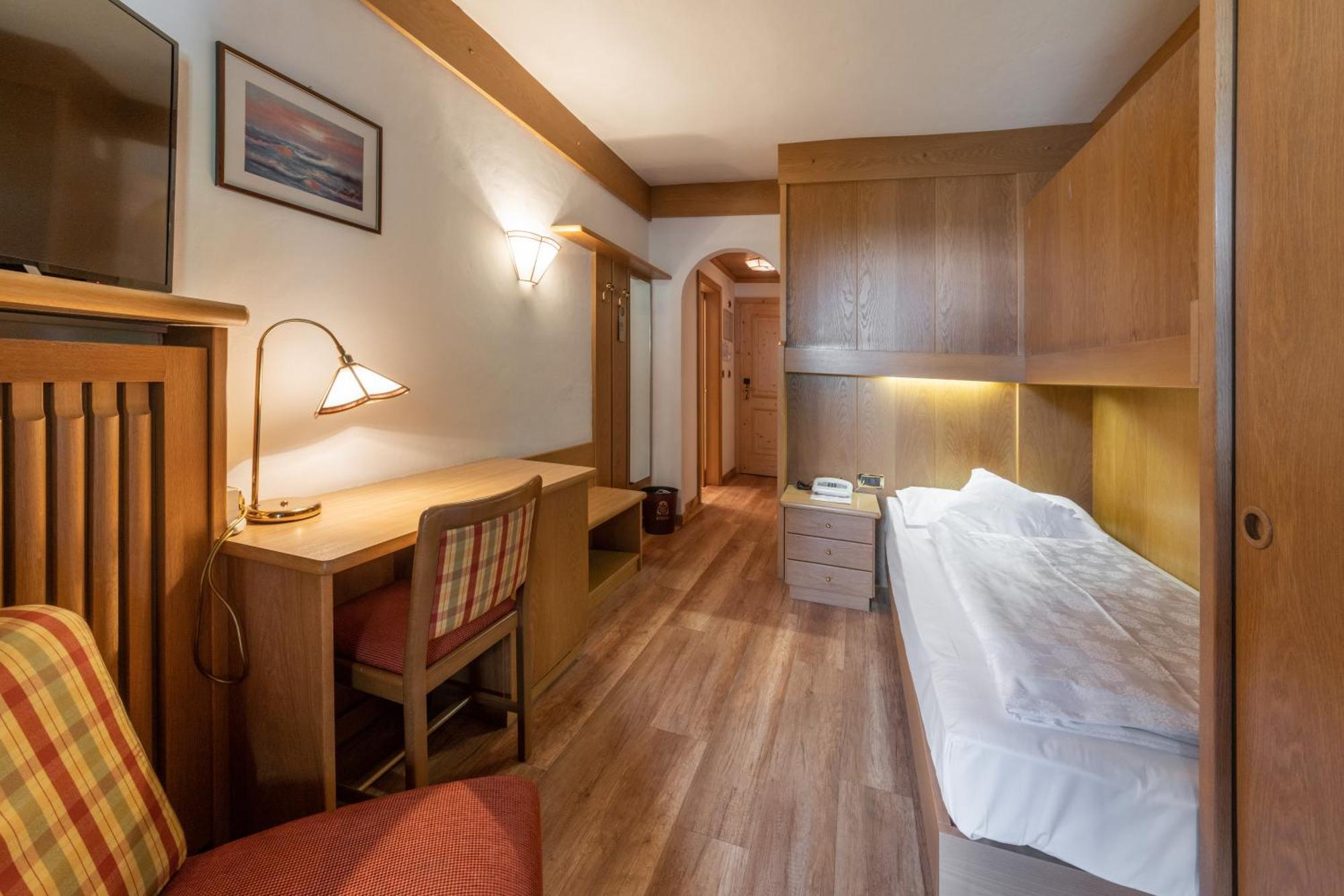 Hotel Armin Селва ди Вал Гардена Екстериор снимка
