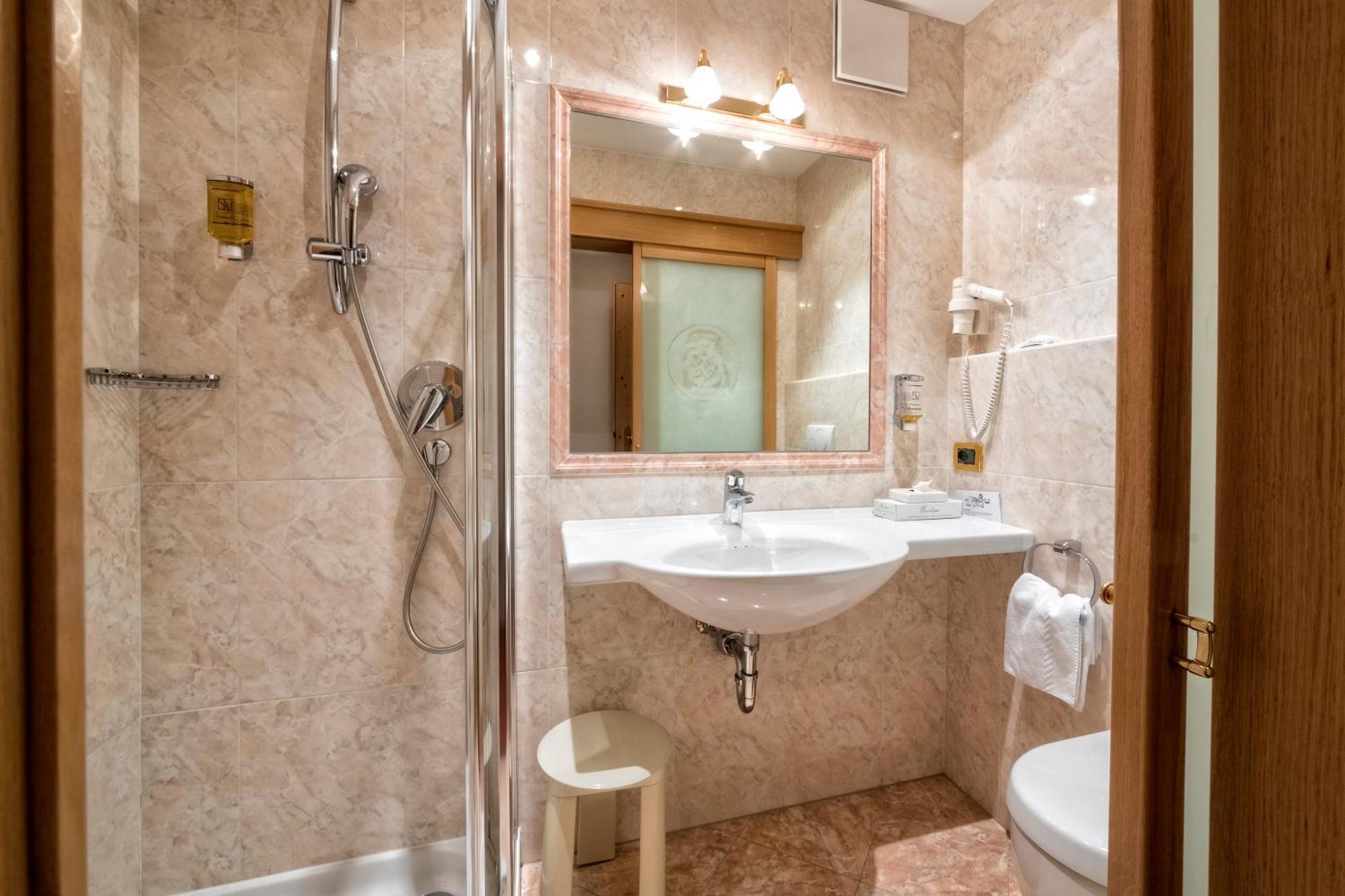 Hotel Armin Селва ди Вал Гардена Екстериор снимка